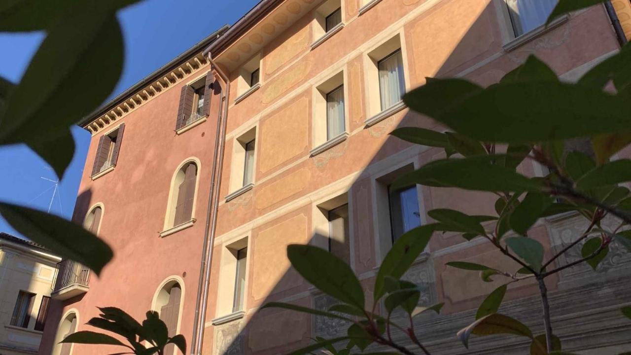 Do Pomi Suite Treviso Bagian luar foto