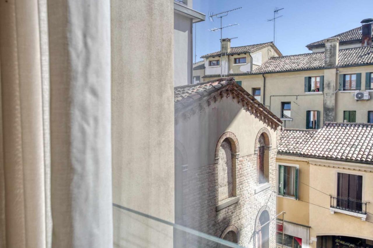 Do Pomi Suite Treviso Bagian luar foto